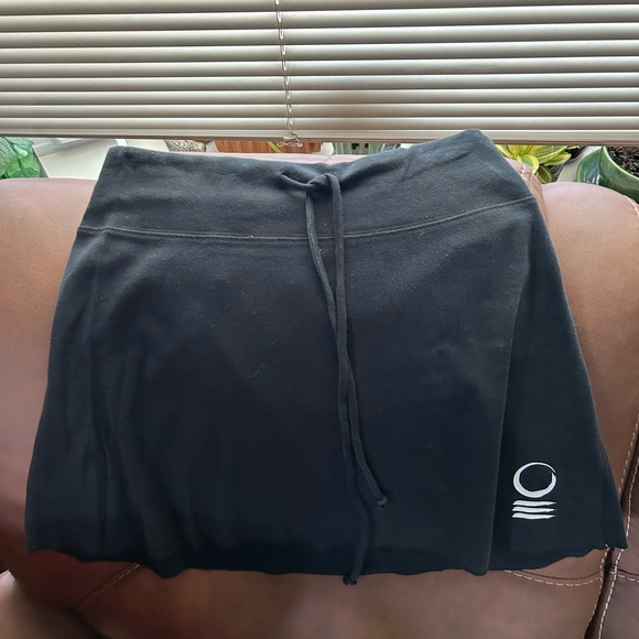 Black Yogawear Knit Skirt - Picture 5 of 7